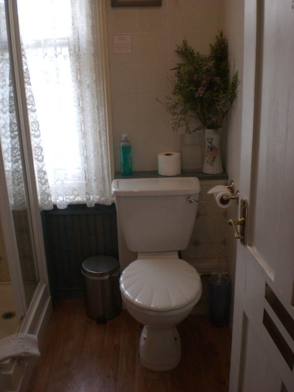 Melville Lodge Gatwick Horley Chambre photo