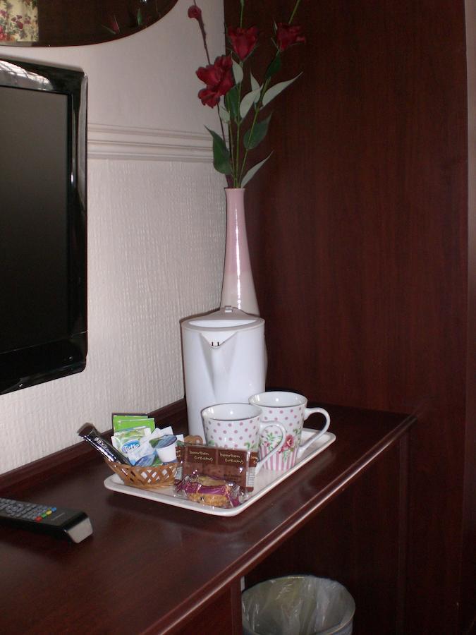 Melville Lodge Gatwick Horley Chambre photo